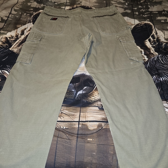 Moved To Booth - Picture 5 of 6